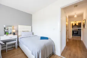 Cosy, Central 2 Bed flat parking - Image 5