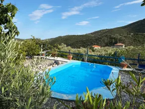 Happynest Leni, Stone House - Image 2