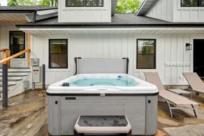 3200sqft New Buffalo Pvt Pool hot tub 6bdrm 11bed - Image 3