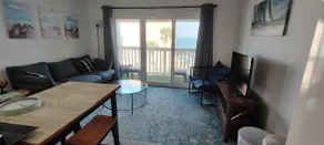 Private Bayview Condo - Image 2