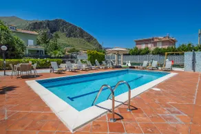 VILLA ALISE • Private pool • Relaxation • Spacious areas - Image 2
