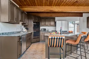 White Mtn Lux Retreat | Hot Tub, Sauna & Game Room - Image 4