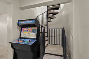 Fully Equipped Cabin with Pool Table and Game Room - Image 2