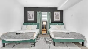 Comfortable 2bed/2bath - Image 3