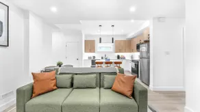 Comfortable 2bed/2bath - Image 2