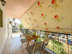 Urban Gateway Athens Family and Business Apartment with Parking - Image 5