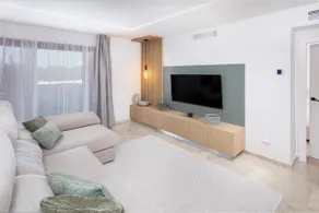 CC8 by Zanis, King-size ágyas apartman iv - Image 2