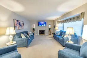 Expansive | 5BR | Lake View | Sleeps 14 - Image 5