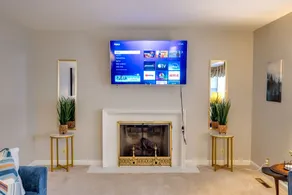 Expansive | 5BR | Lake View | Sleeps 14 - Image 4