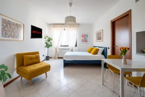 Studio with rooftop - 10 min from Lake &Stadium - Image 1