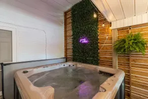 Grand Bend 5BR Retreat | Hot Tub, Fire Pit & BBQ - Image 5