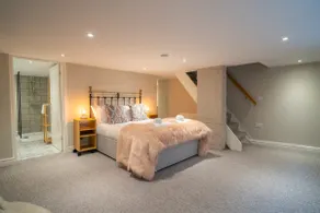 Birkdale Retreat - Image 2