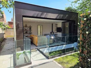 Magnificent Modern House - Image 3