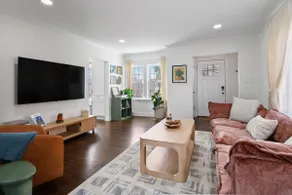 2BR Cottage-Short Walk to Downtown! - Image 2