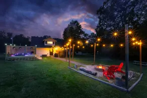 Farmhouse Retreat-HOT TUB / EV! *8 min from NRG!* - Image 4