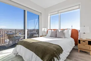 Modern 1BR/1BA| Gym+Rooftop| at Uptown minneapolis - Image 2