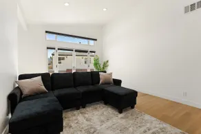 Cozy 5BR Santa Clarita getaway - Image 2