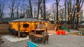 3600SF~2 Kitchens~Hot Tub~Game Room~Backyard~Play - Image 4