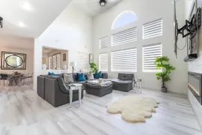Luxury in Summerlin modern w/pool, cool inside - Image 2