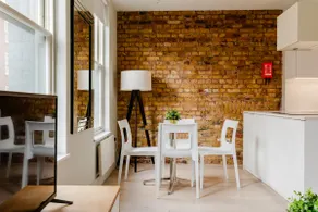 London Holborn Luxury 2BR Apartment - Image 2