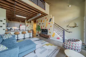 Trendy Arts District Loft Close to the hot spots - Image 2
