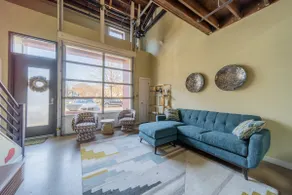 Trendy Arts District Loft Close to the hot spots - Image 3