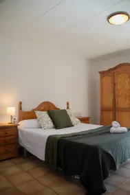 Grassetes, country house - Image 3