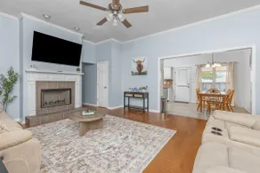 17 Springs | RTJ Golf | Saltwater Pool | Sleeps 8 - Image 3
