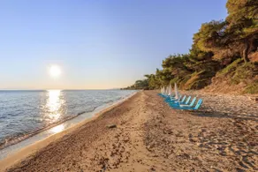 Little paradise in front of the sea - Image 4