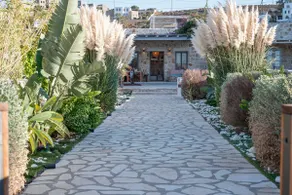 Beachfront Luxury with private jacuzzi - Image 5