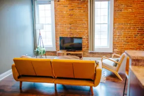 Downtown Apartment on Lincolnway - Image 5