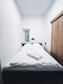 Cozy&Modern Stay near the Danube - Image 2