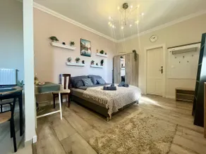 City Centre Piac Flat - Image 2