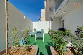 Modern & Cozy 3BR Maisonette with private Terrace - Image 2