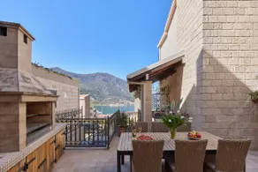 Nautica Studios With Outdoor Pool - Image 2
