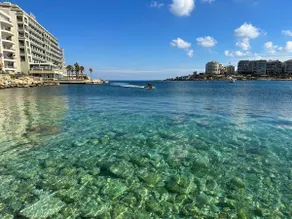 Cosy Stay & Terrace | Walk to beach | Balluta Bay - Image 5