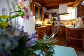 comfort within walking distance of the lake - Image 4