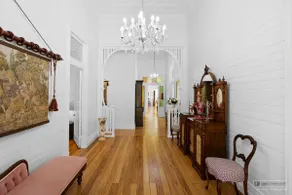 Yarrum Downs House - Luxury Farmstay - 5 min to beach - Image 5