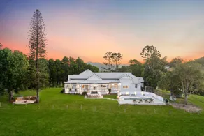 Yarrum Downs House - Luxury Farmstay - 5 min to beach - Image 2