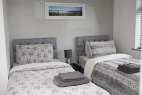 Luxury 4-Bed near ManCity, Co-Op Live, Piccadilly - Image 3