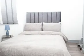 Luxury 4-Bed near ManCity, Co-Op Live, Piccadilly - Image 2