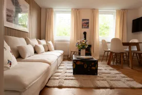 Chalet Suite · 3 BR Home near ETH & Uni - Image 2