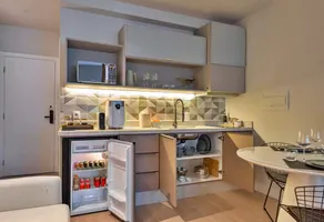 Civic Center |Studio with Air Conditioning and Pool - Image 2