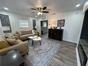 Modern Cottage w/Cabana-15 min to Downtown - Image 3