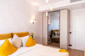 Metropolitan Luxe - Image 5