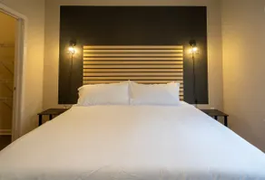 3 King Beds, Perfect for Long Stays - Image 4