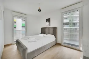 AC/Spacious Family Apartment/3 BDR-8P/Near Paris - Image 4