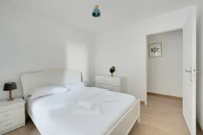 AC/Spacious Family Apartment/3 BDR-8P/Near Paris - Image 2
