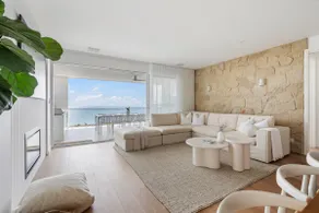 Okeanos Moana Private luxury seafront oasis with pool - Image 3