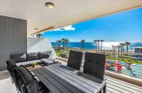 Luxury Seaview Beachfront Apartment Pools,Jacuzzi,Gym - Image 5
